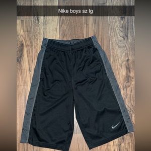 Nike black boys size large shorts